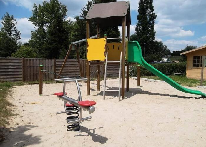 Mobil-Home Le Petit Paradis Vendeen Camping 3 Etoiles 7Km Des Plages Avrille  Екстер'єр фото