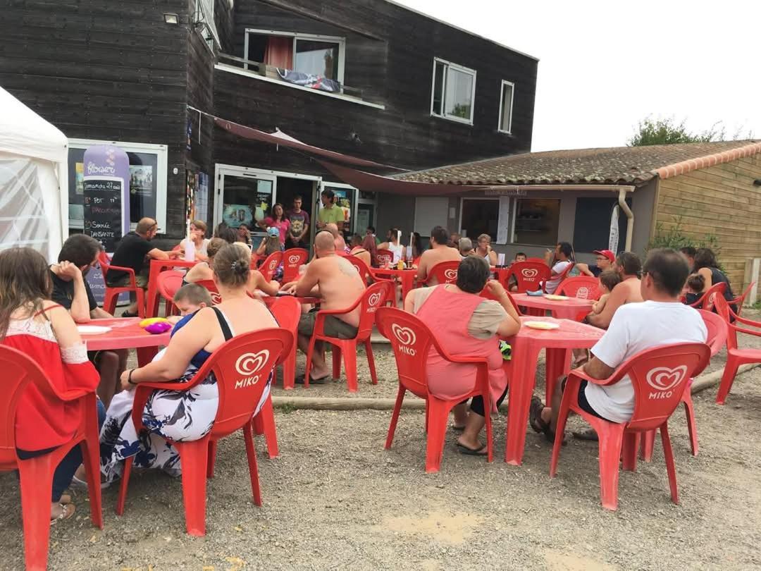 Mobil-Home Le Petit Paradis Vendeen Camping 3 Etoiles 7Km Des Plages Avrille  Екстер'єр фото